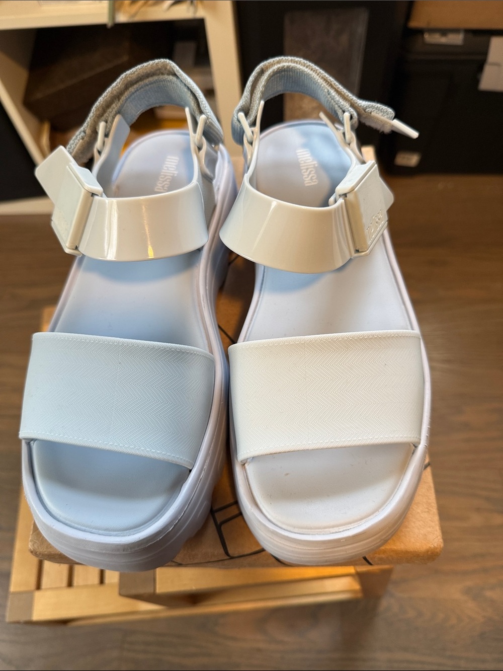 Melissa Light Blue Kick Off Sandals, size 9 - Picture 4 of 11